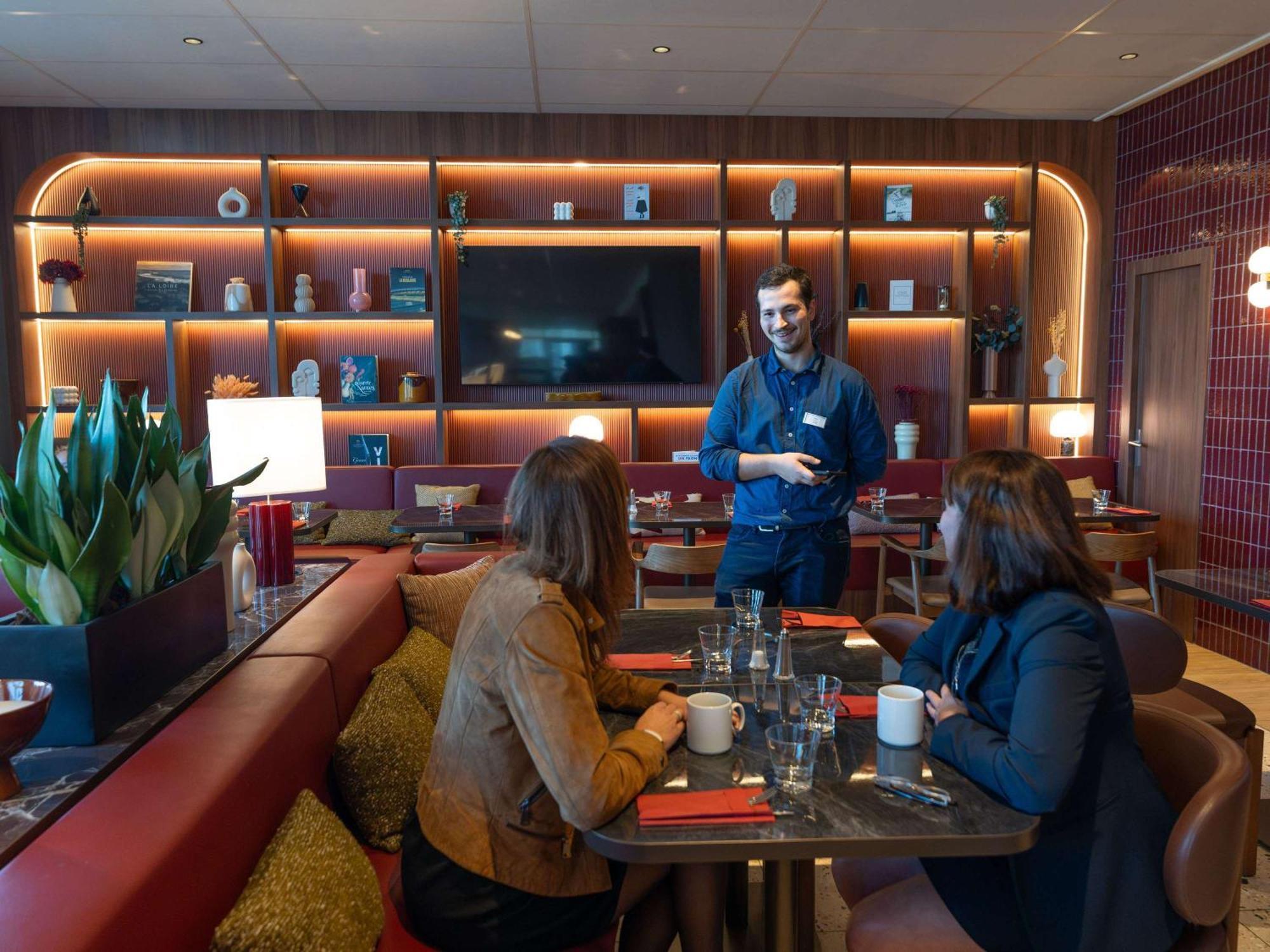 Novotel Nantes Centre Bord De Loire Εξωτερικό φωτογραφία