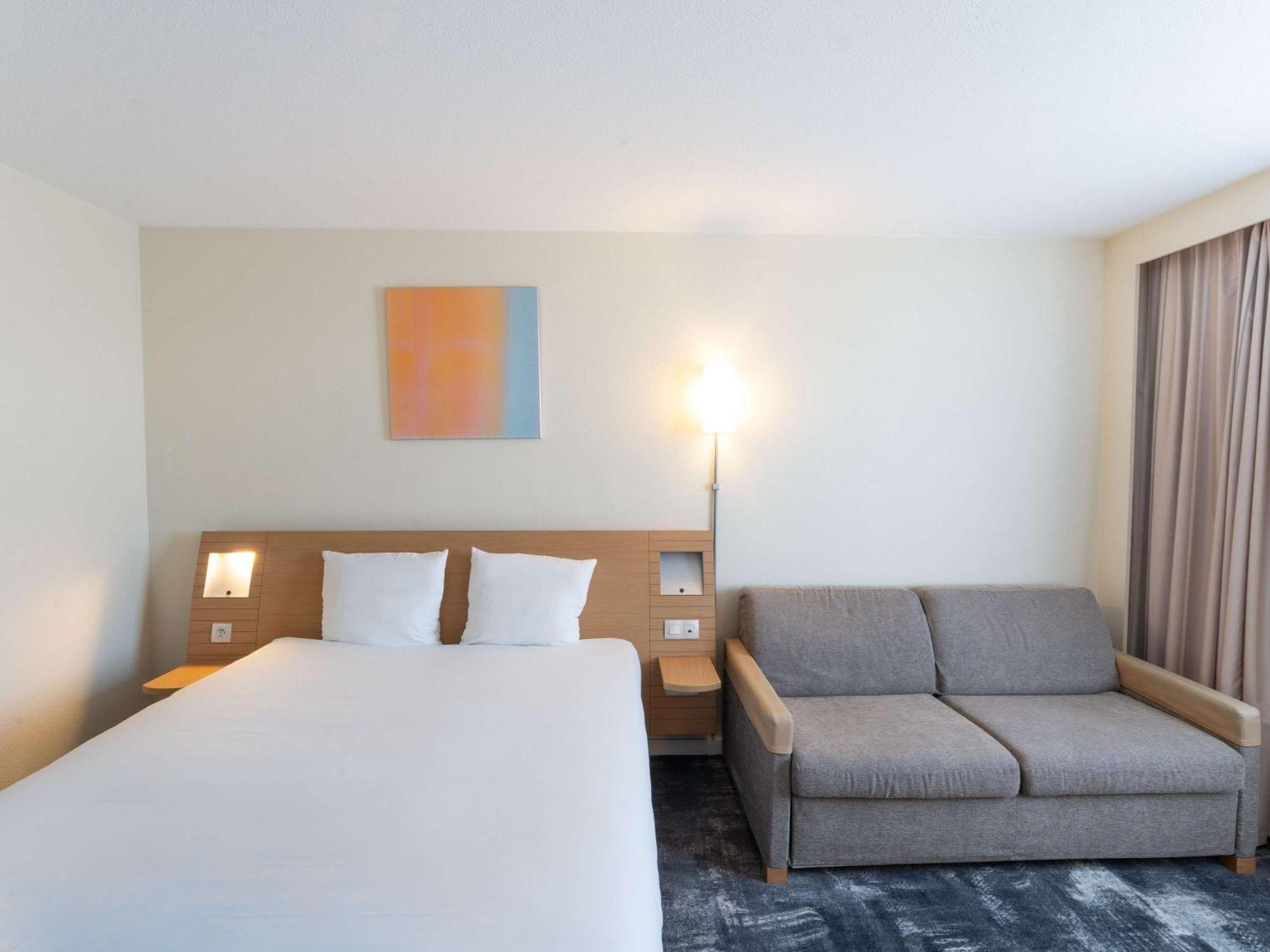 Novotel Nantes Centre Bord De Loire Εξωτερικό φωτογραφία