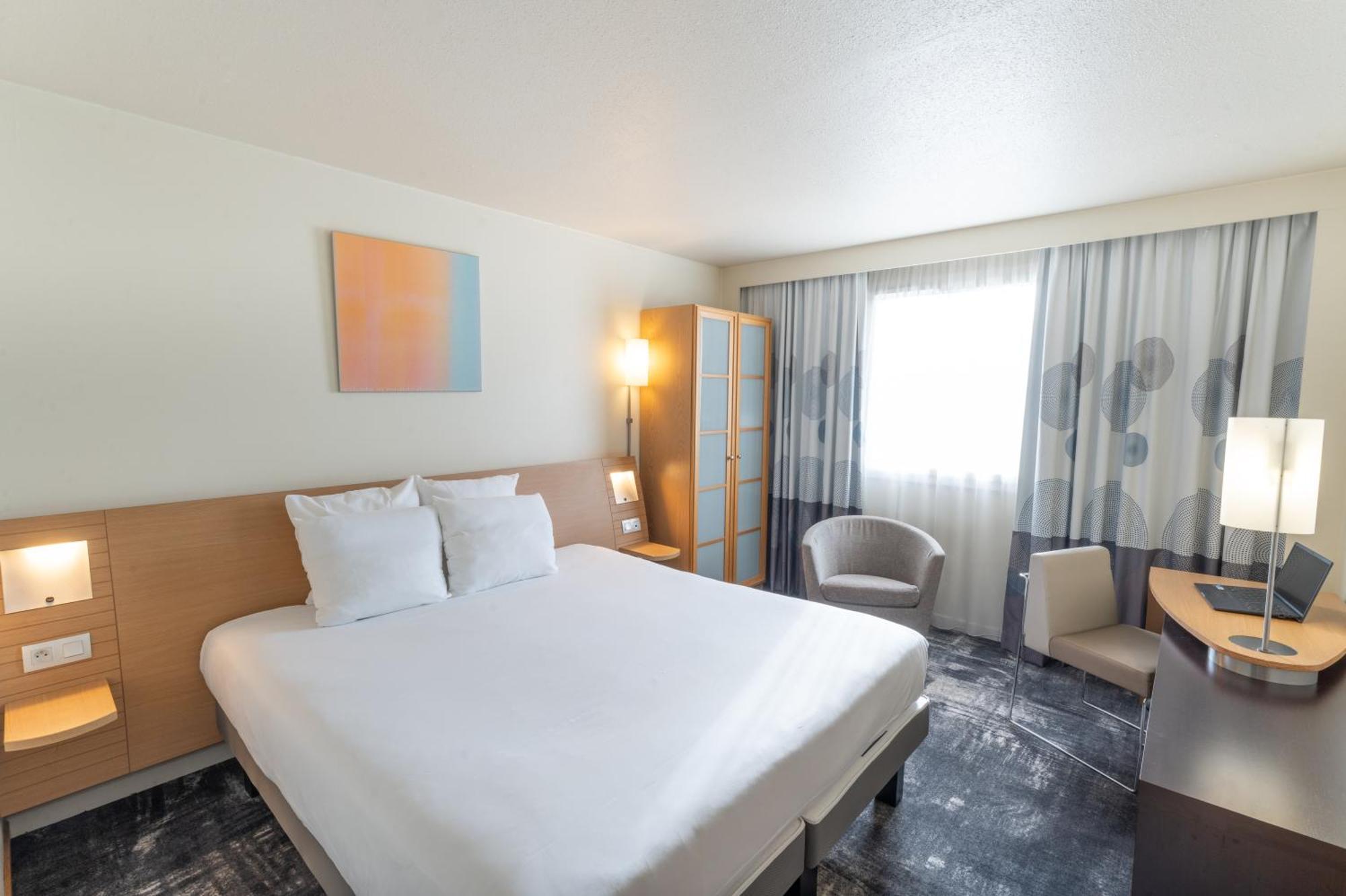 Novotel Nantes Centre Bord De Loire Εξωτερικό φωτογραφία