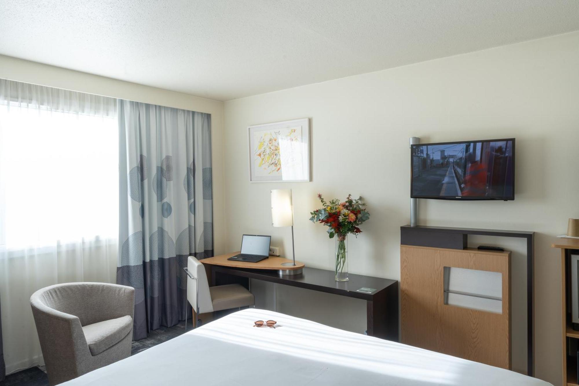 Novotel Nantes Centre Bord De Loire Εξωτερικό φωτογραφία