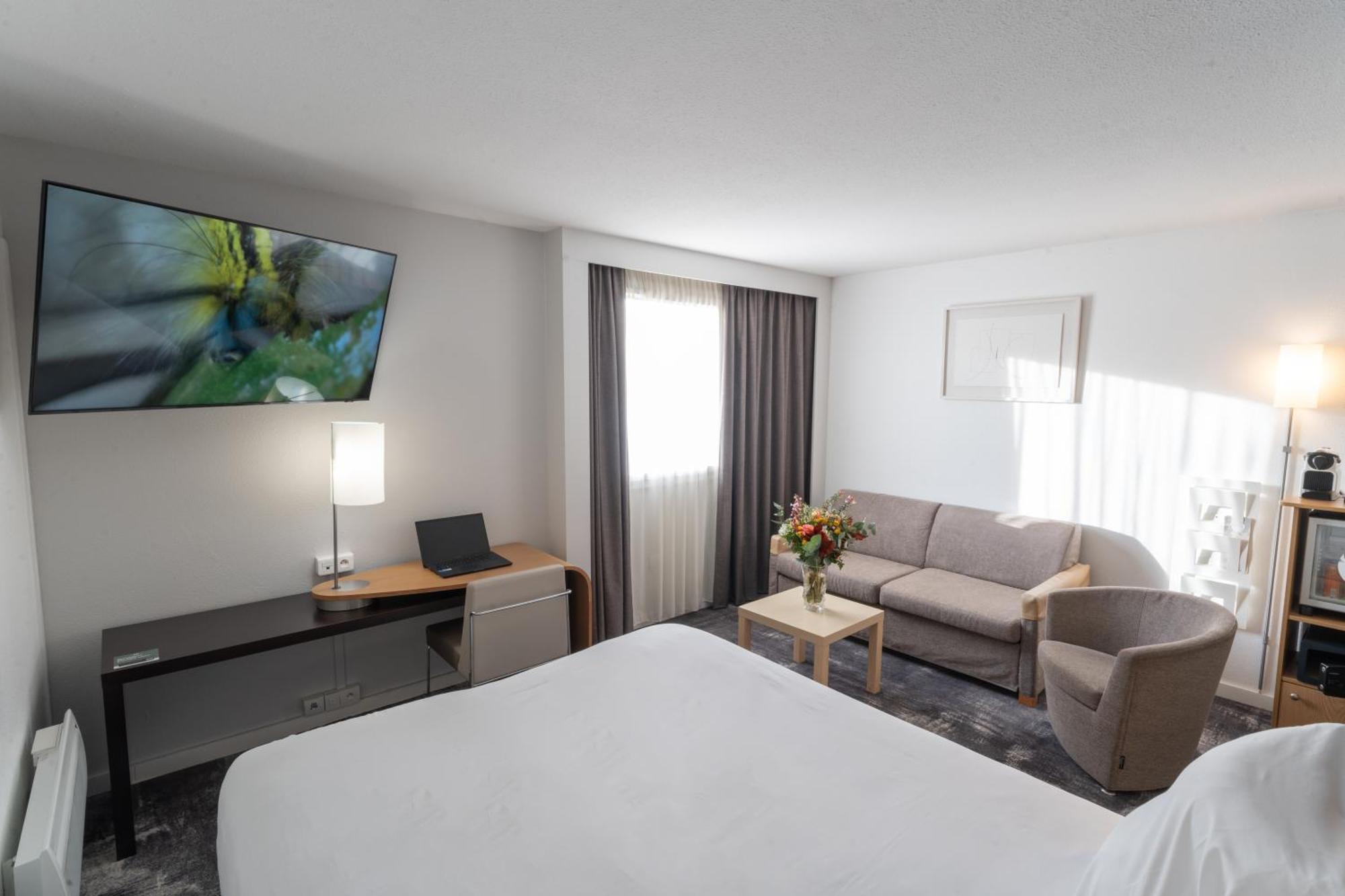 Novotel Nantes Centre Bord De Loire Εξωτερικό φωτογραφία