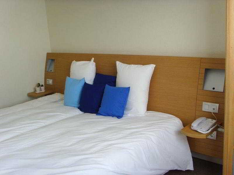 Novotel Nantes Centre Bord De Loire Εξωτερικό φωτογραφία