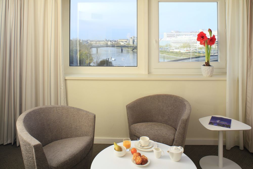 Novotel Nantes Centre Bord De Loire Δωμάτιο φωτογραφία