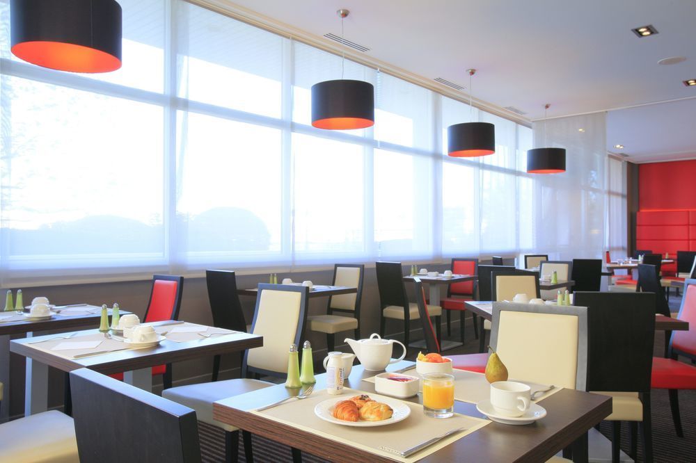 Novotel Nantes Centre Bord De Loire Εξωτερικό φωτογραφία